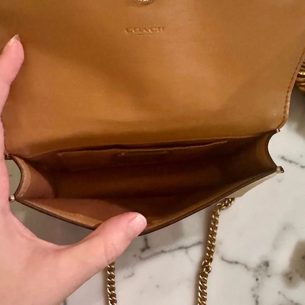 COACH Cream Linear Quilted Flap Belt Bag / Crossbody with Gold Chain - Picture 7 of 9